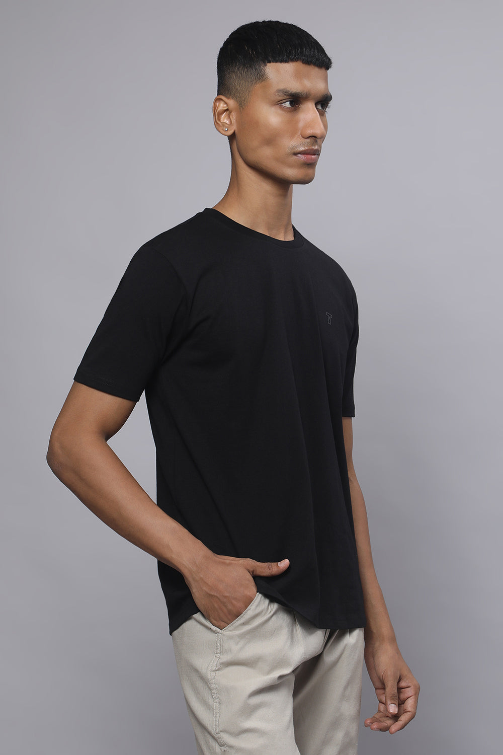 Onyx Everyday Tee – Jet Black